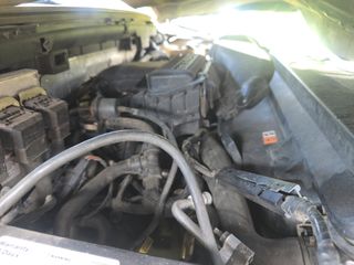 2006 Ford Expedition - Engine Compartment Image